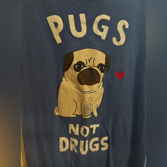 Gemma Correll - Pugs not Drugs Graphic Tee - Picture 2 of 3